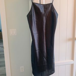 Gilligan & O’Malley black satin robe